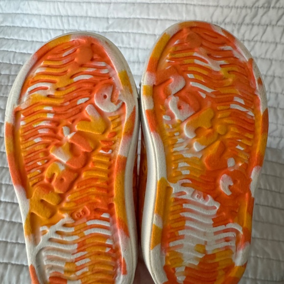 5c Native Toddler Shoes (orange) - Picture 3 of 3